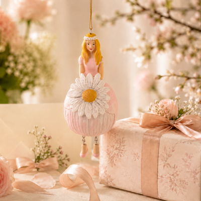Blumenmädchen Figur als liebevolle Geschenkidee für Blumenliebhaber und Sammler.